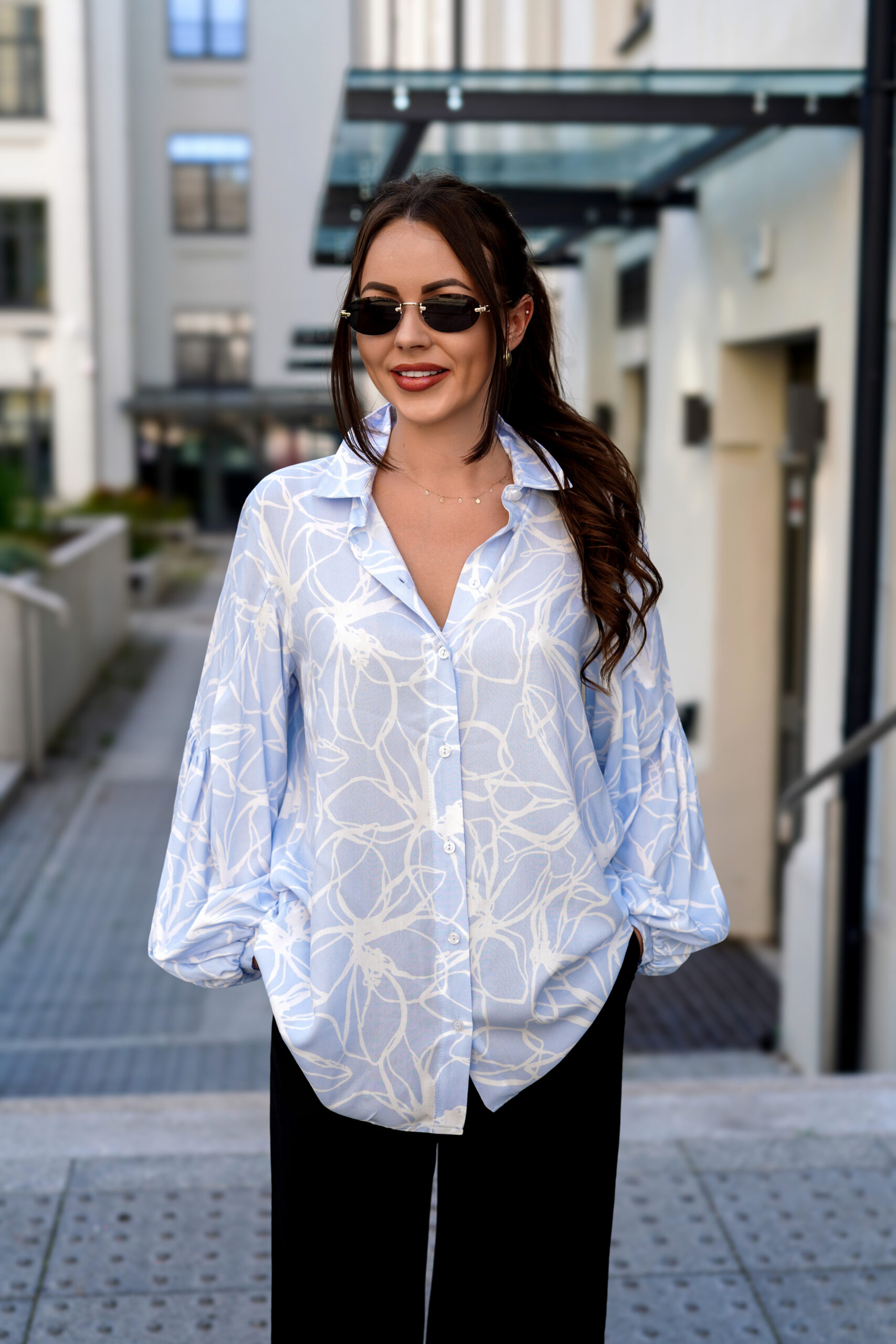 Koszula damska VICTORIA niebiesko-biała